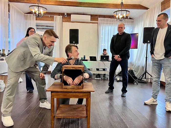 Корпоративное мероприятие производственных площадок с приглашенным ведущим и диджеем